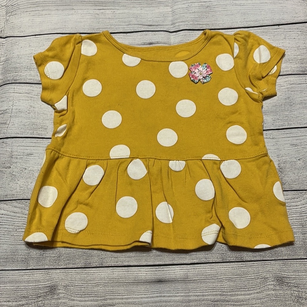 Carter’s Yellow Polka Dot Short Sleeve Shirt size 24 Months